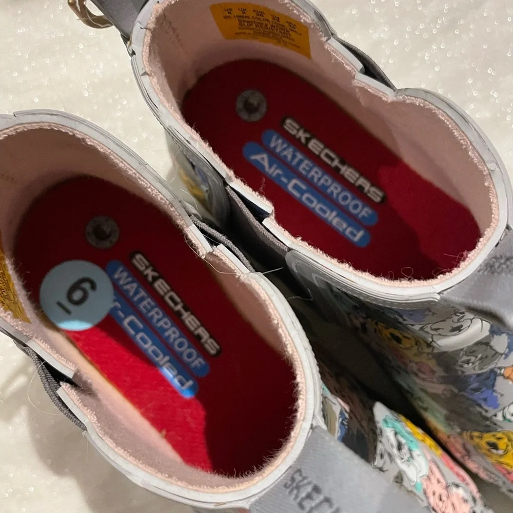 Sketchers rain 🥾! - Picture 5 of 8